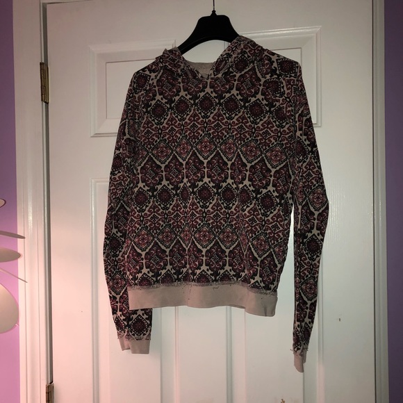 Sweatshirt - Picture 1 of 2